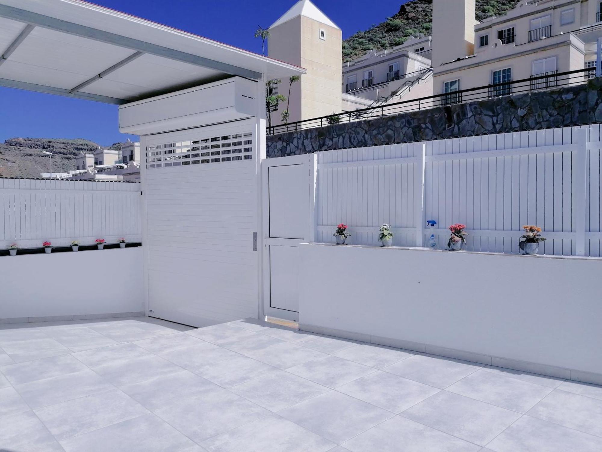 Big Villa Puerto Rico With Heated Saltwater Jacuzzi Pool & Bbq & Private Parking Exterior photo