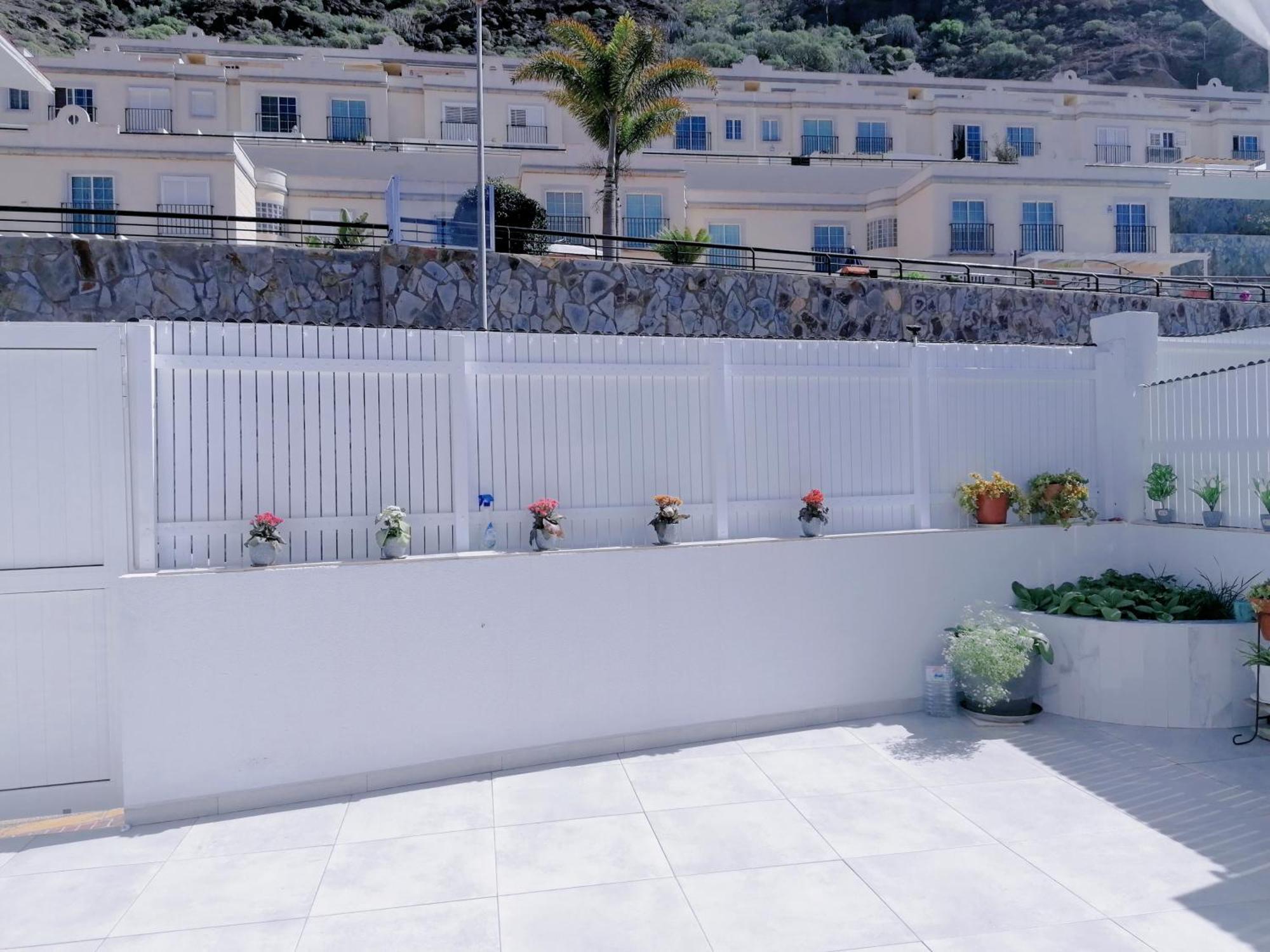 Big Villa Puerto Rico With Heated Saltwater Jacuzzi Pool & Bbq & Private Parking Exterior photo
