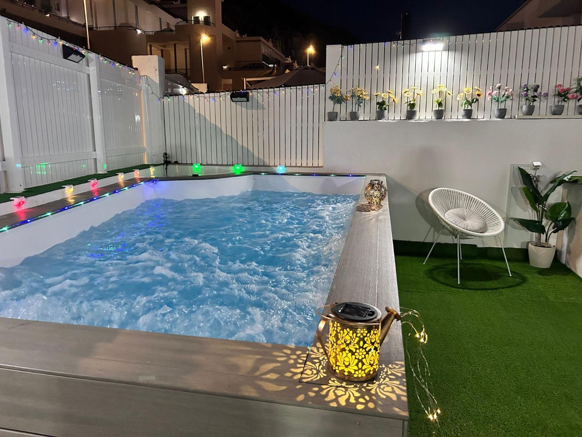Big Villa Puerto Rico With Heated Saltwater Jacuzzi Pool & Bbq & Private Parking Exterior photo