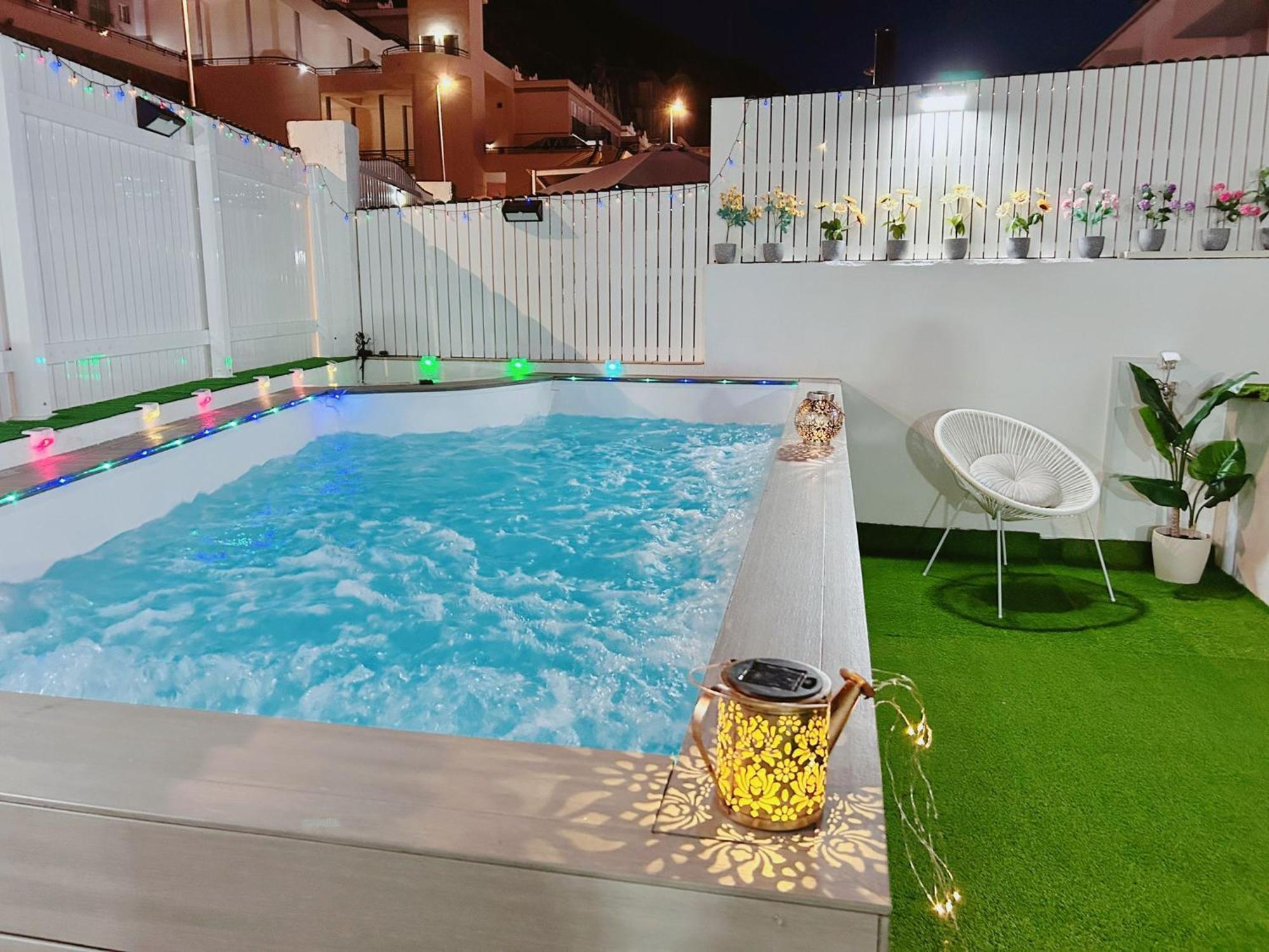 Big Villa Puerto Rico With Heated Saltwater Jacuzzi Pool & Bbq & Private Parking Exterior photo