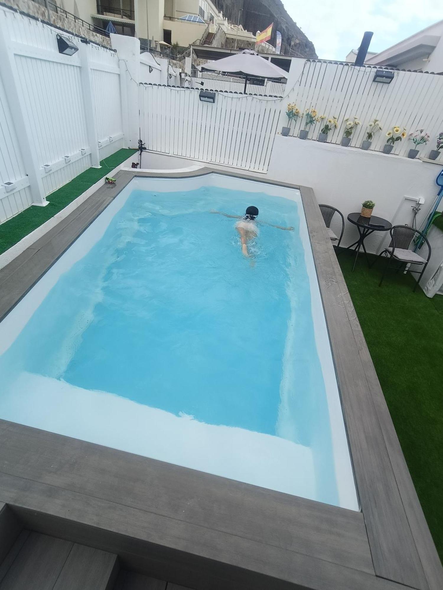 Big Villa Puerto Rico With Heated Saltwater Jacuzzi Pool & Bbq & Private Parking Exterior photo